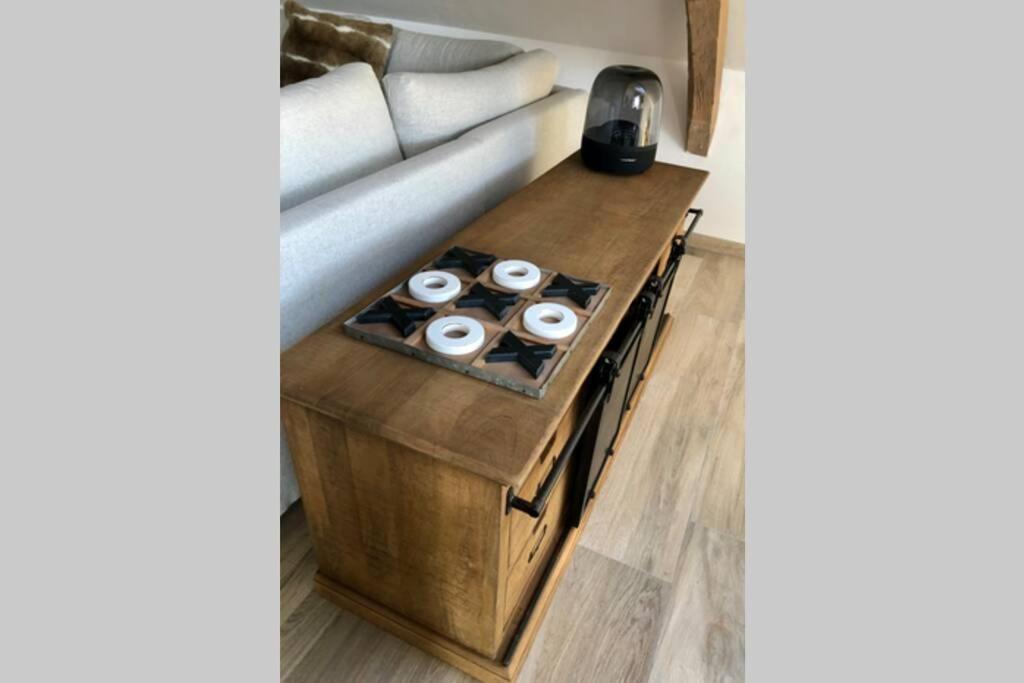 Le Grenier De Charlotte Apartment Libin Bagian luar foto