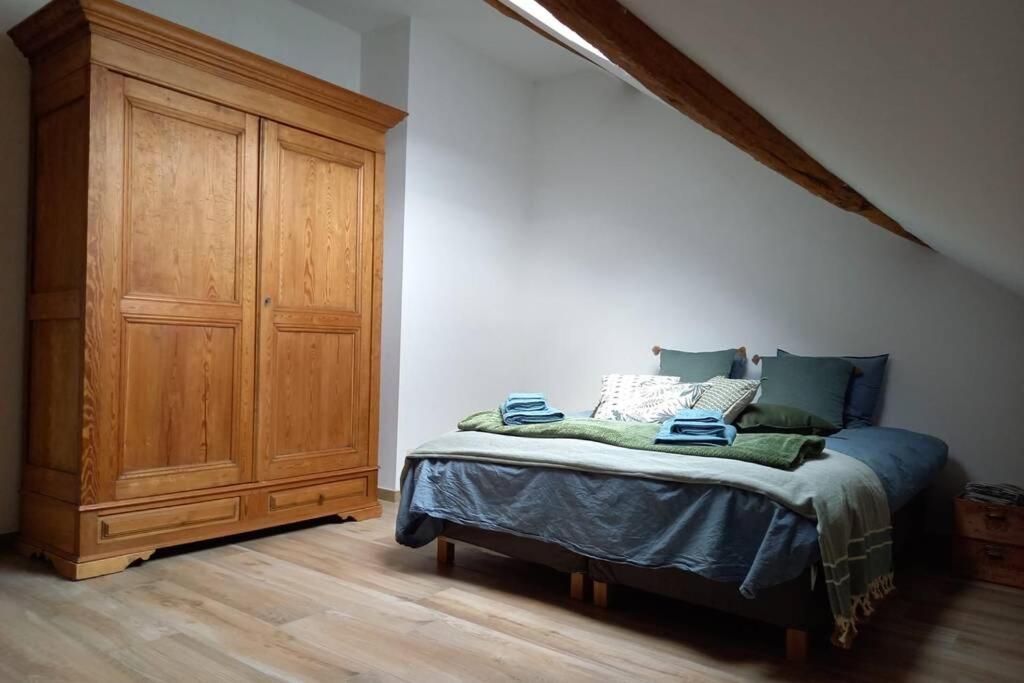 Le Grenier De Charlotte Apartment Libin Bagian luar foto