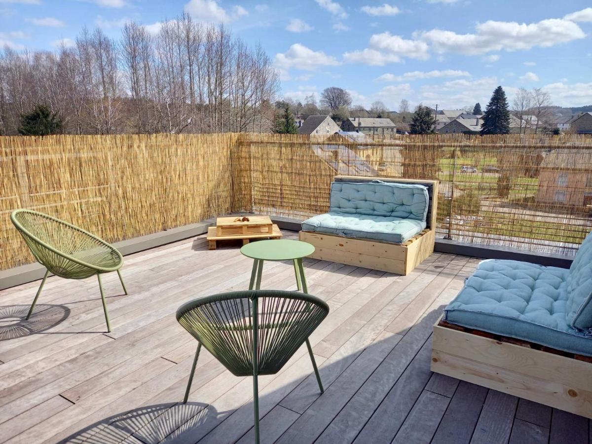 Le Grenier De Charlotte Apartment Libin Bagian luar foto