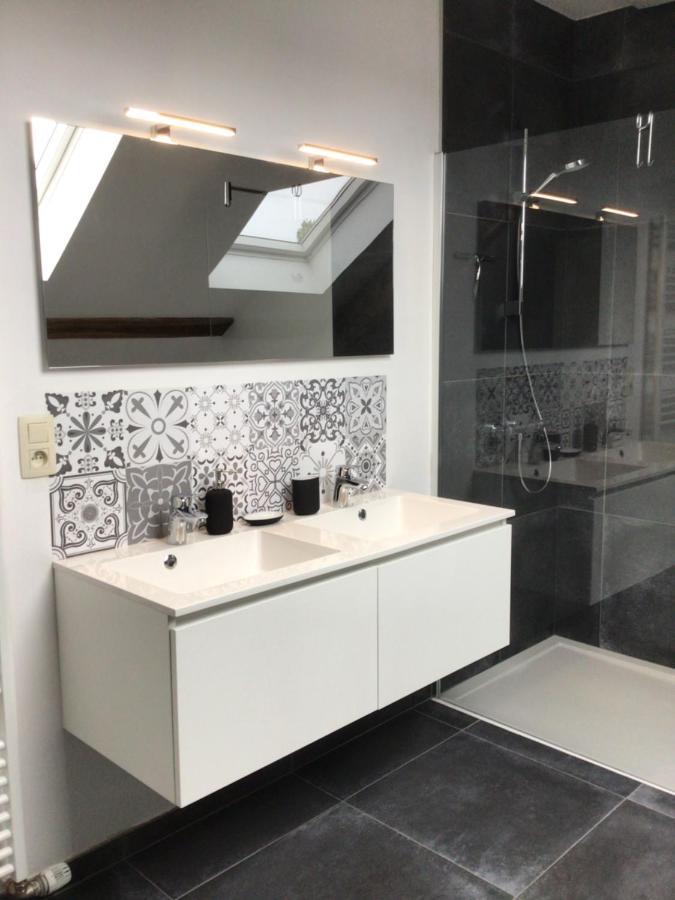 Le Grenier De Charlotte Apartment Libin Bagian luar foto