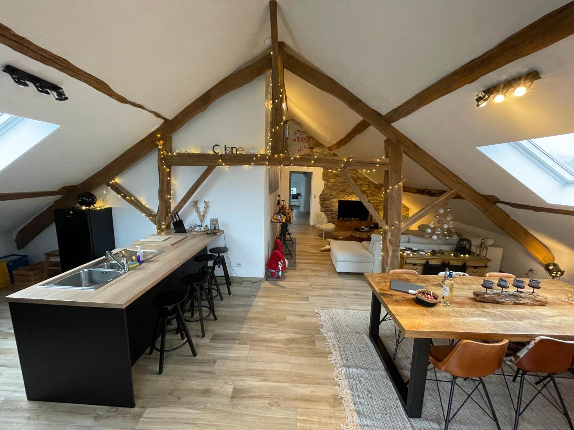 Le Grenier De Charlotte Apartment Libin Bagian luar foto